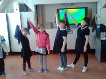 Конкурс "Платочки". Масленица в начальных классах.